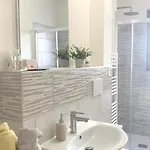 Lejlighed Elegant, Cozy, Between The Centre And The Seaside Trieste